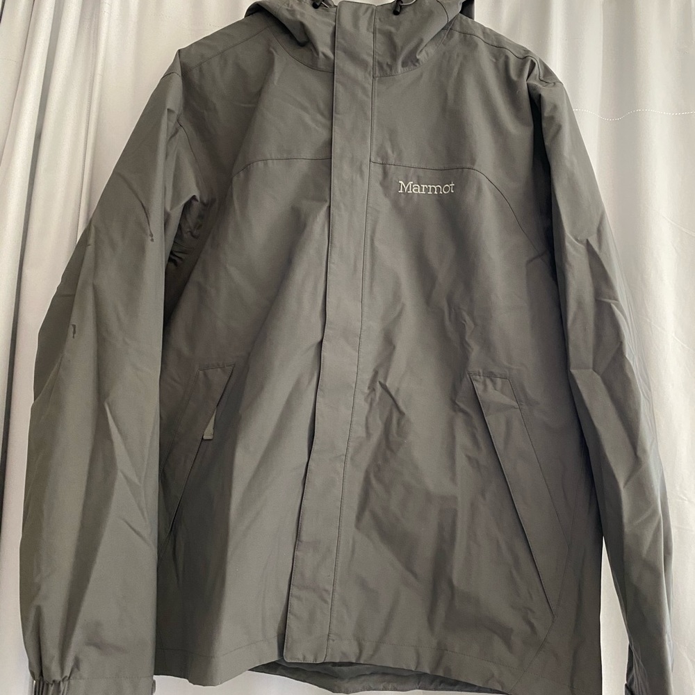 Marmot rain jacket 100% waterproof size large